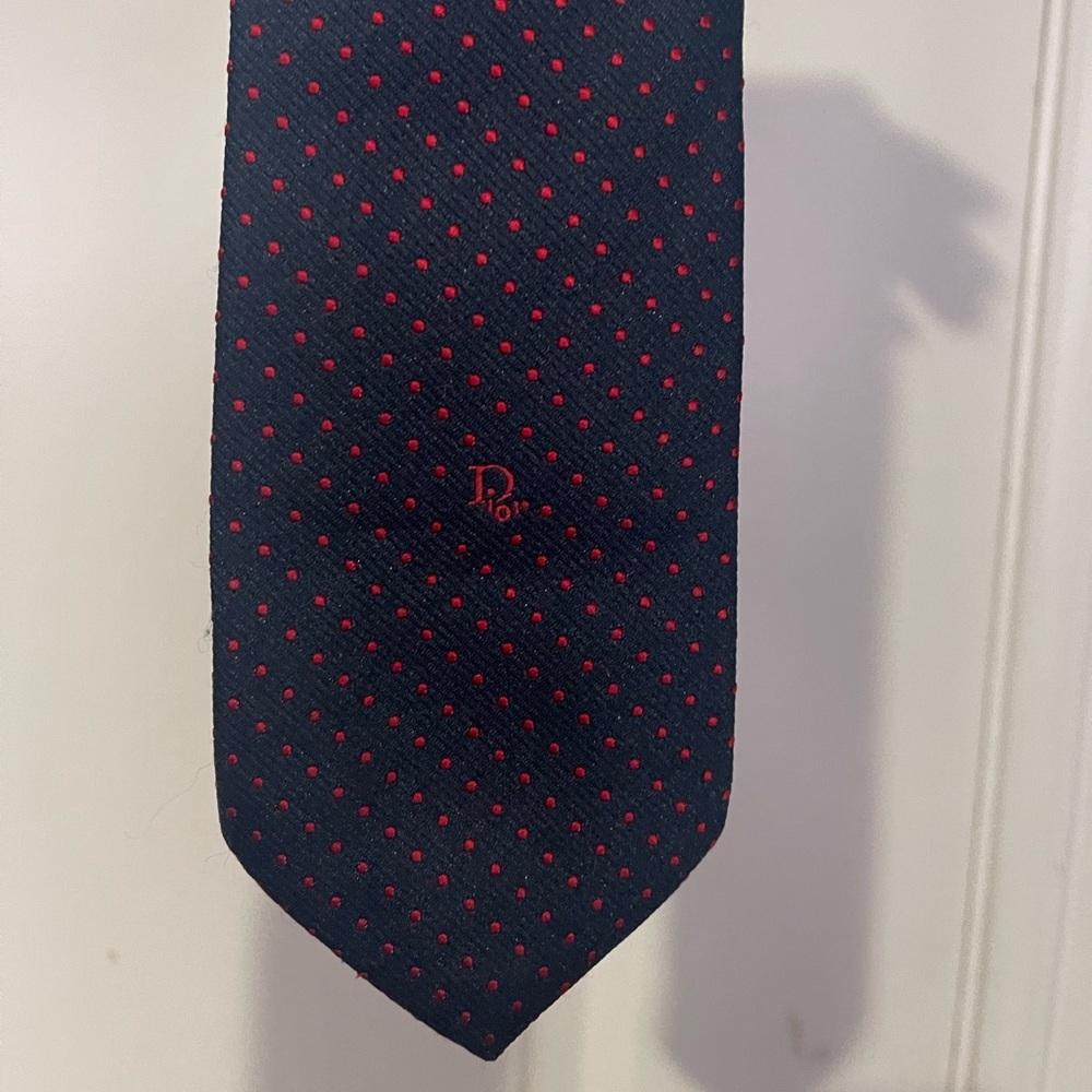 Christian Dior Tie Navy Blue with red tiny spots Sz Os - Picture 9 of 13
